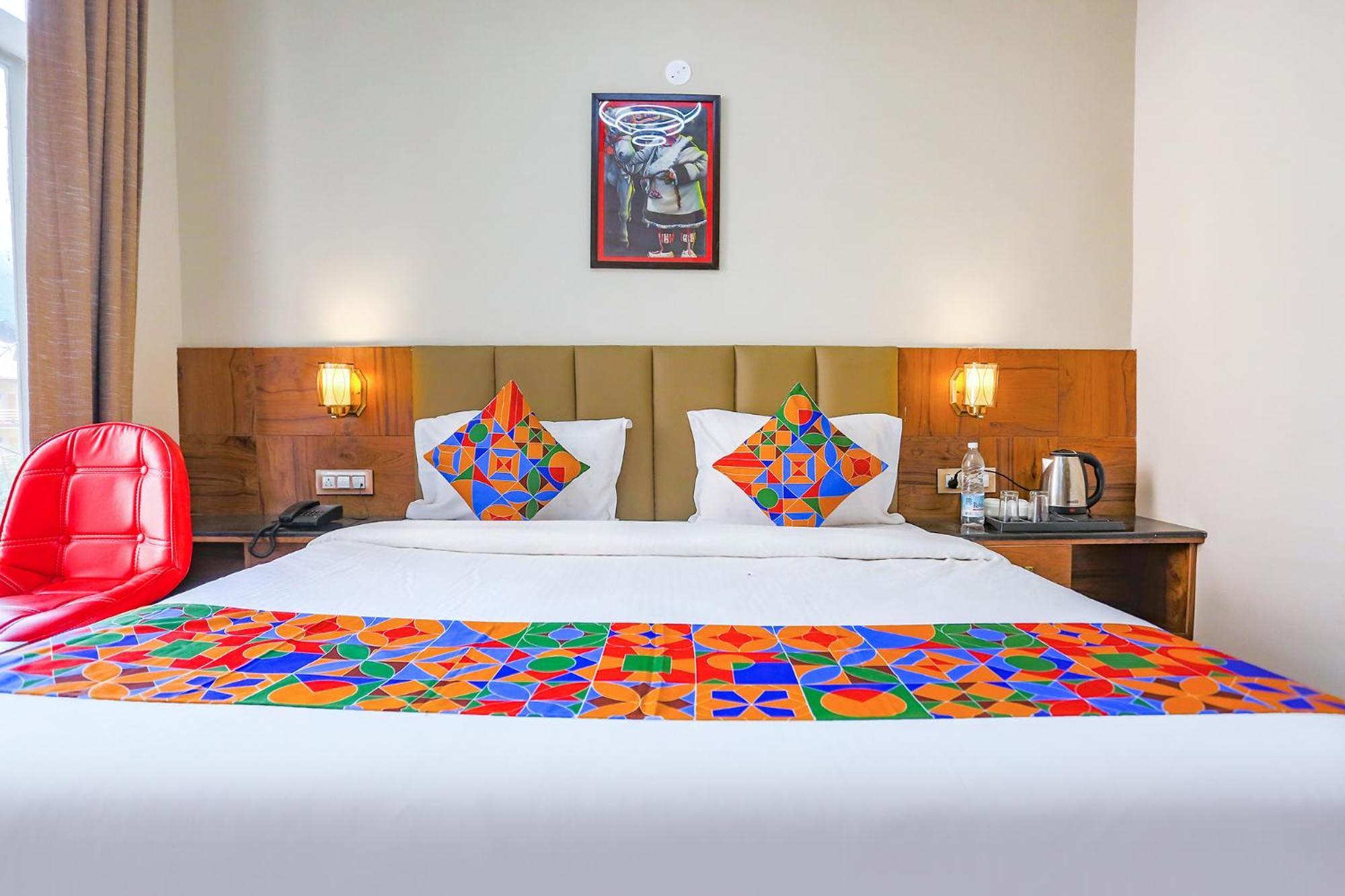 Fabhotel Outhills Manāli Exteriör bild