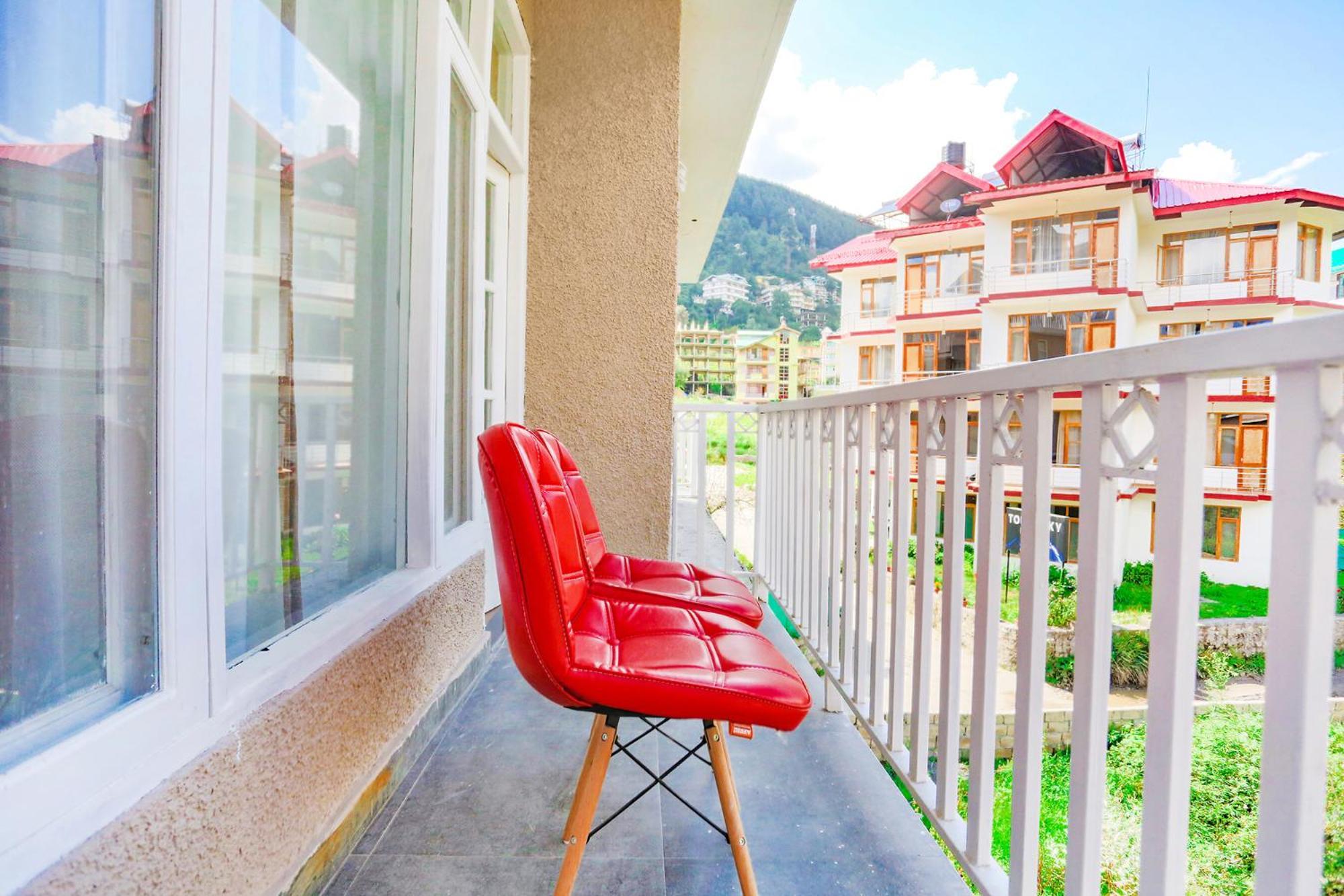 Fabhotel Outhills Manāli Exteriör bild